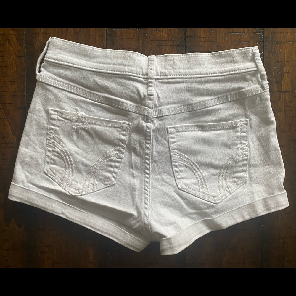 Hollister High Rise Short-Short (White)